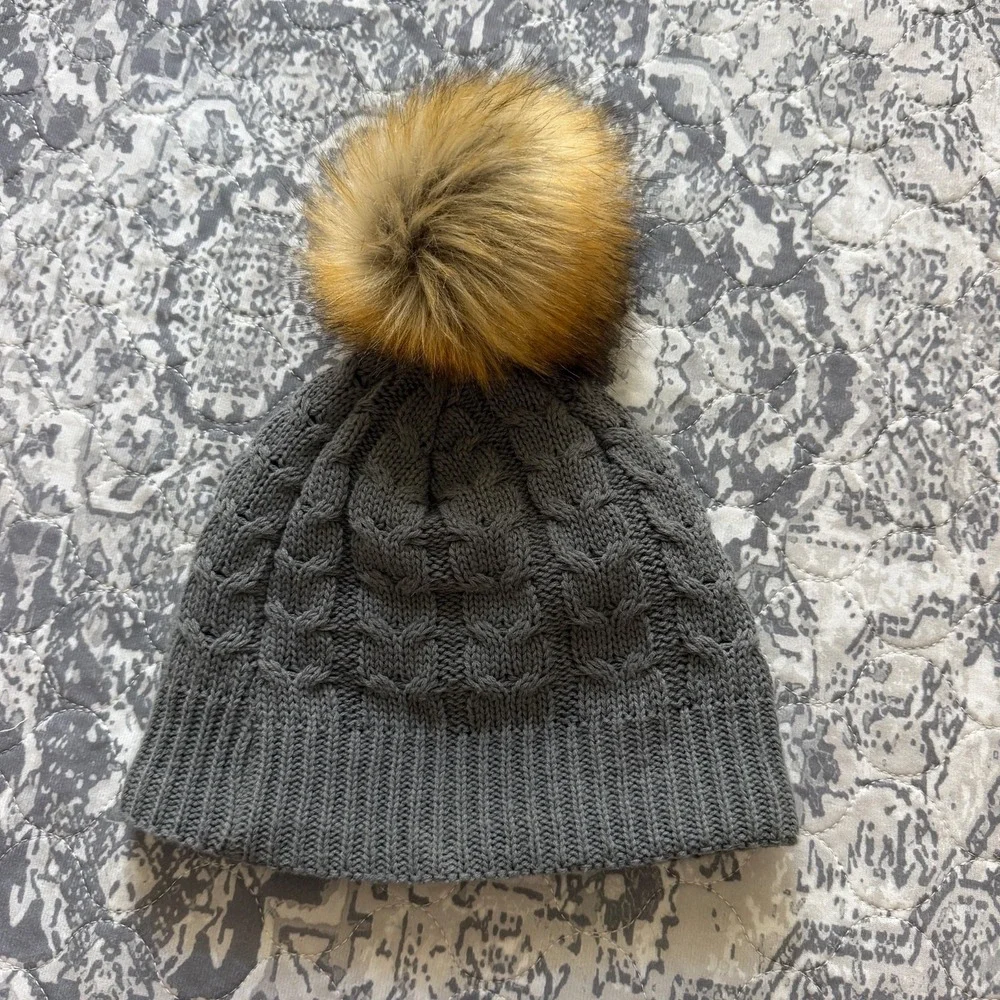 Five1Four Supply Co Grey Cable Knit Fleece Lined Pom Pom Winter Beanie Canada
